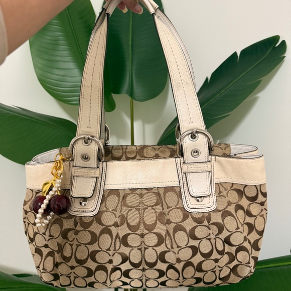 Handbags - Vintage Coach Shoulder Bag